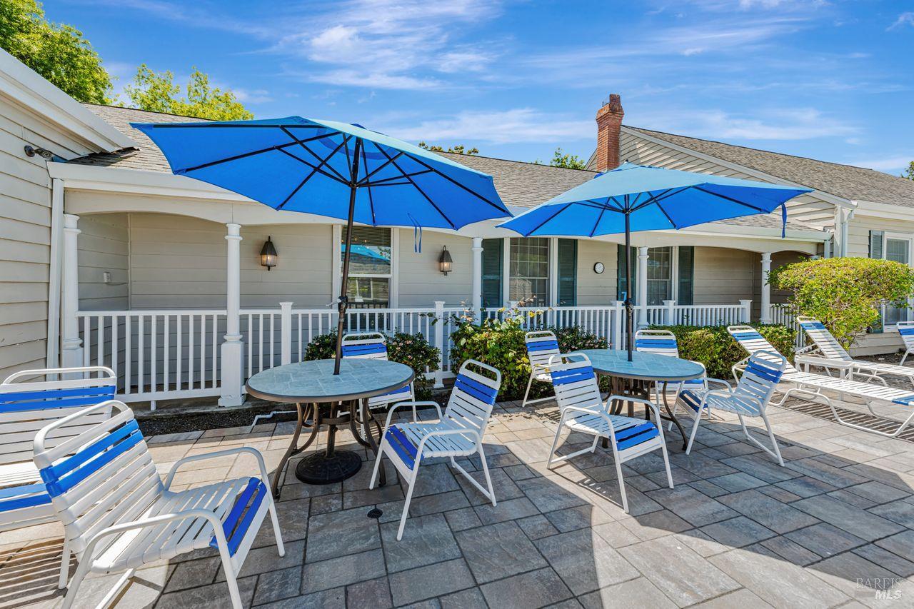 Detail Gallery Image 13 of 52 For 1955 Pinercrest Dr 227, Sonoma,  CA 95403 - 2 Beds | 2 Baths