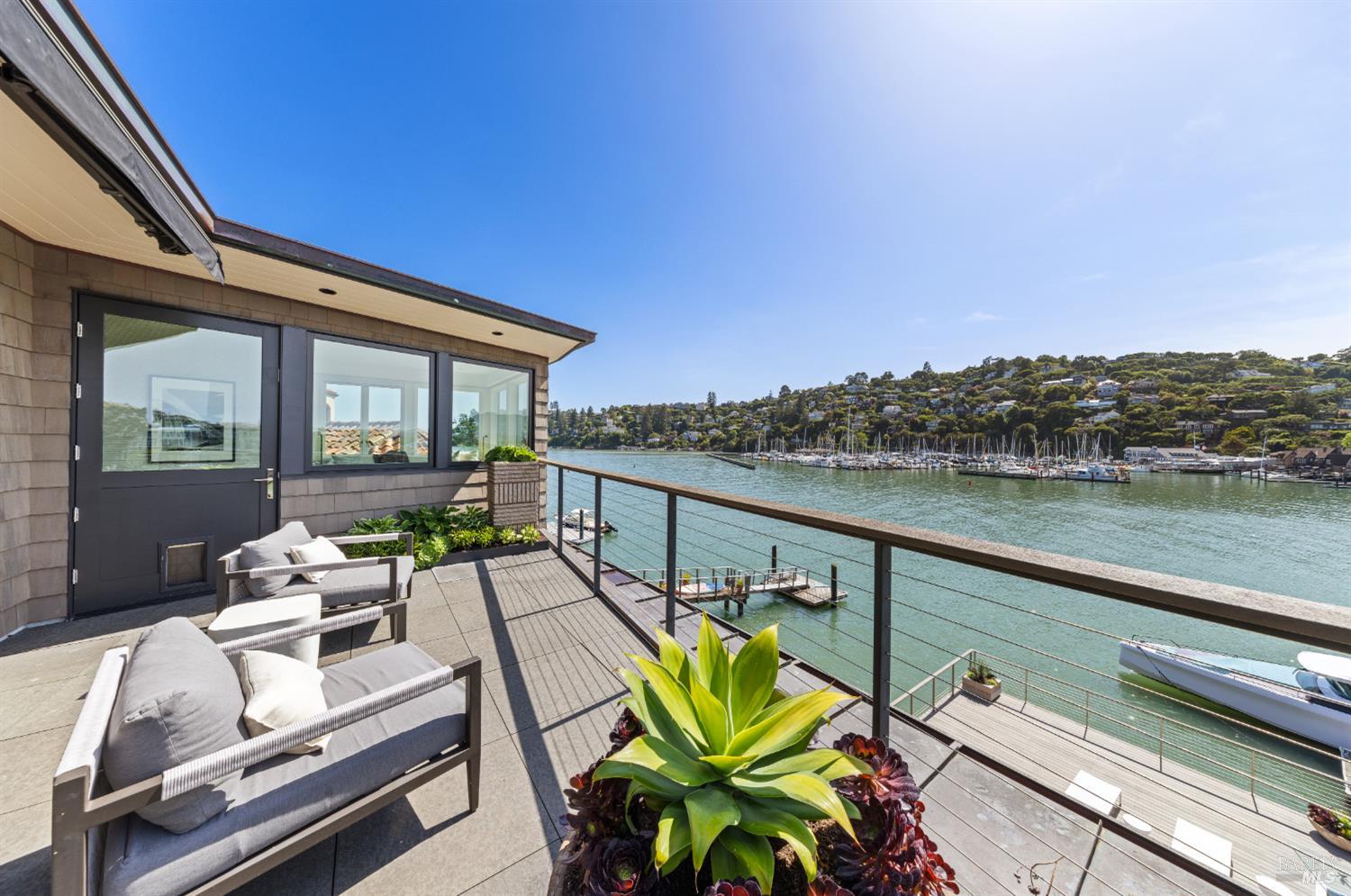 Detail Gallery Image 86 of 94 For 3 Bellevue Ave, Belvedere,  CA 94920 - 4 Beds | 3/1 Baths
