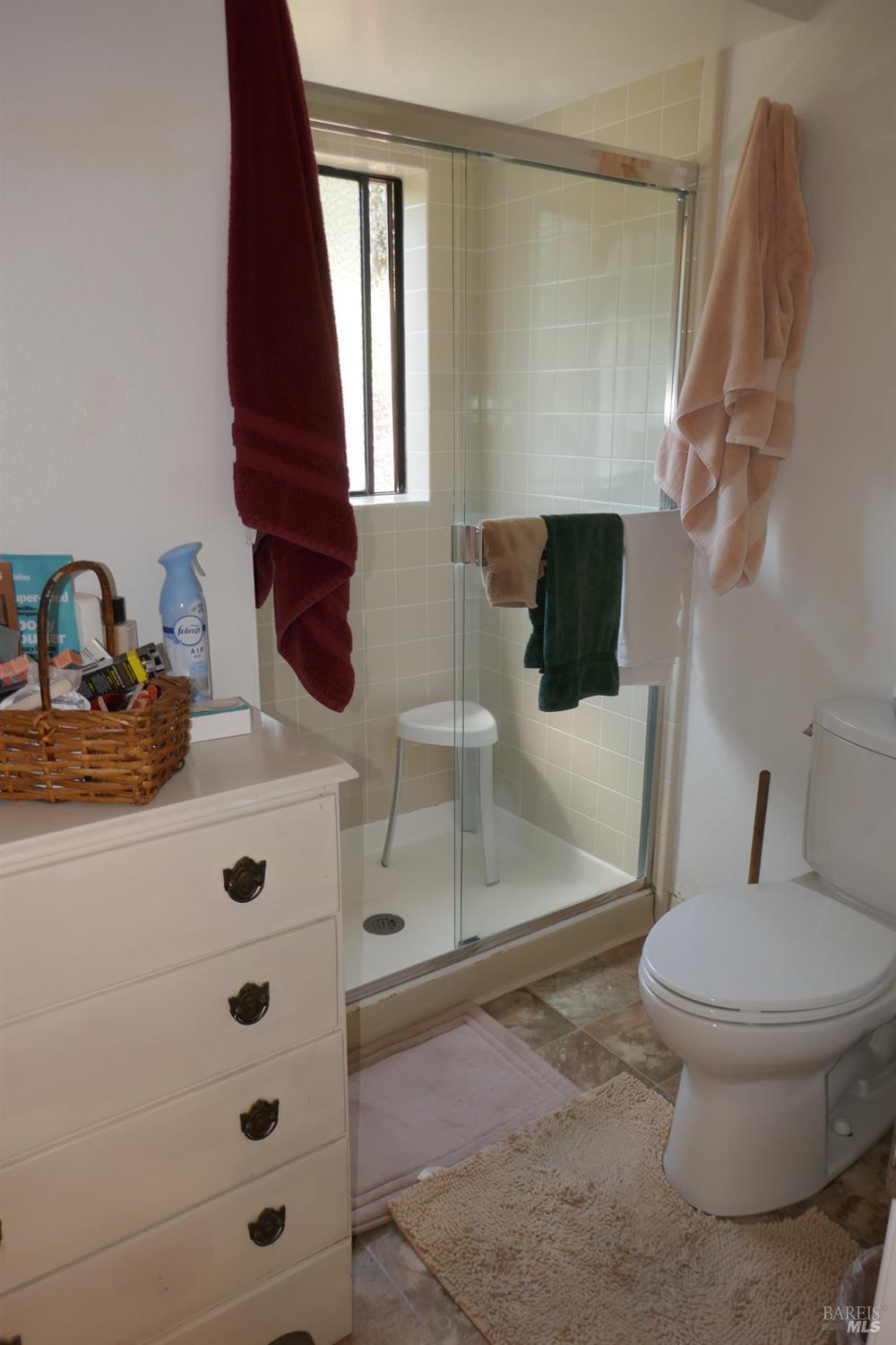 Detail Gallery Image 16 of 23 For 1025 Margaret Ct, Novato,  CA 94949 - 3 Beds | 2/1 Baths