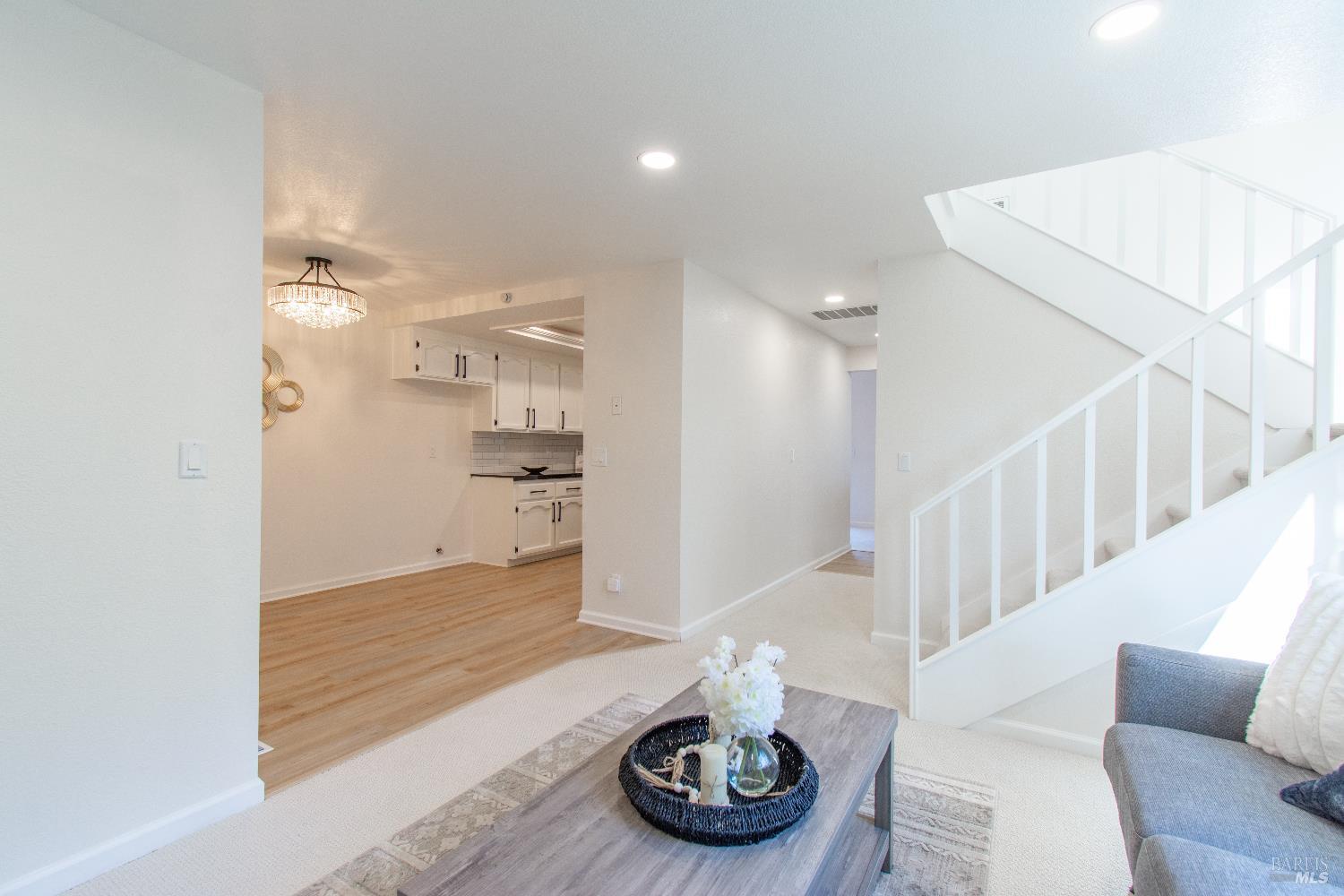 Detail Gallery Image 18 of 51 For 1986 Larchmont Cir, Fairfield,  CA 94534 - 3 Beds | 2/1 Baths