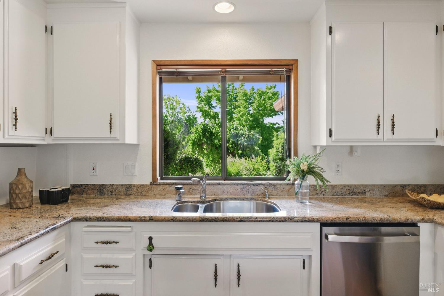 Detail Gallery Image 23 of 61 For 4620 Morris Ct, Santa Rosa,  CA 95405 - 4 Beds | 3 Baths