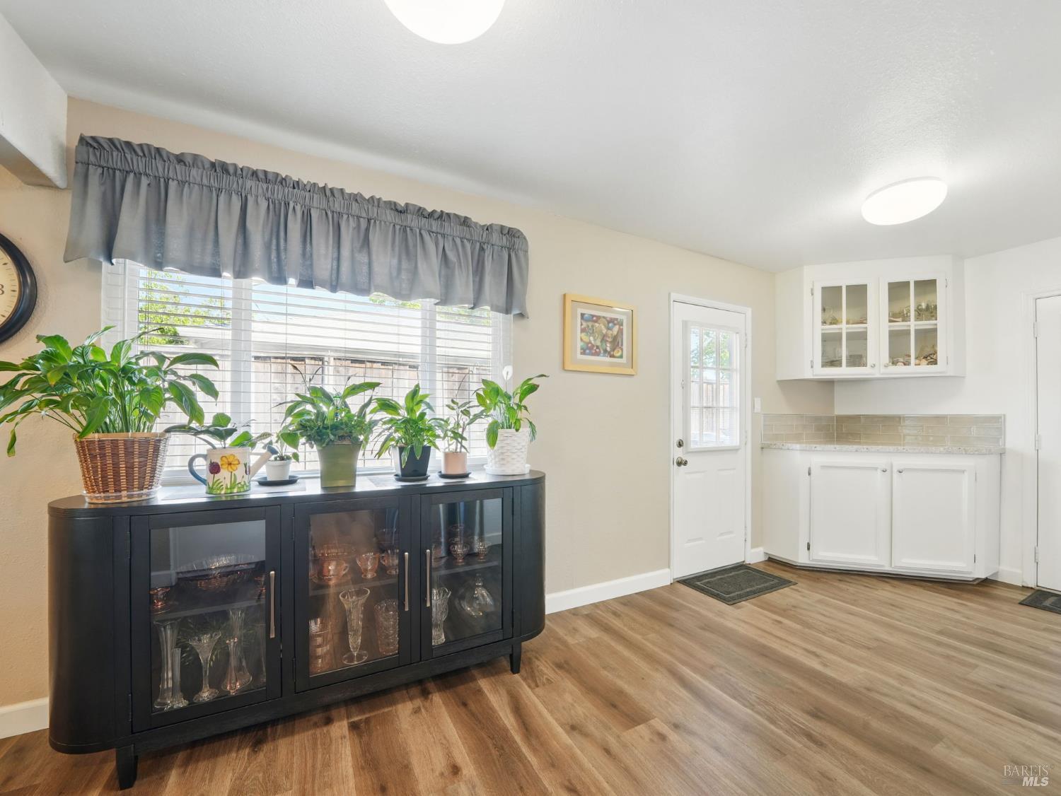Detail Gallery Image 15 of 52 For 1233 Lincoln St, Fairfield,  CA 94533 - 4 Beds | 3 Baths