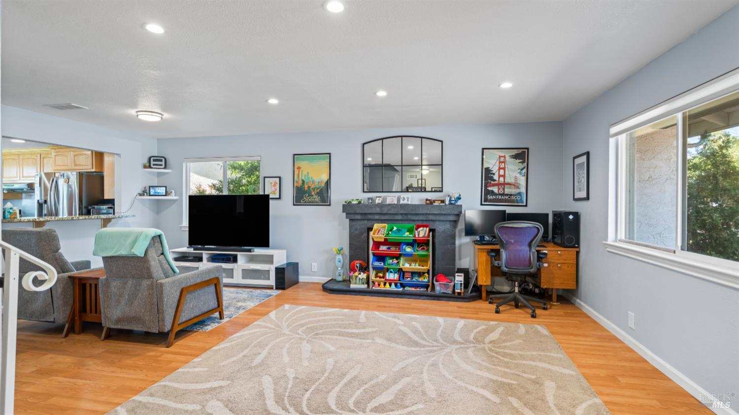 Detail Gallery Image 11 of 38 For 1192 Devonshire Dr, Vacaville,  CA 95687 - 4 Beds | 2/1 Baths