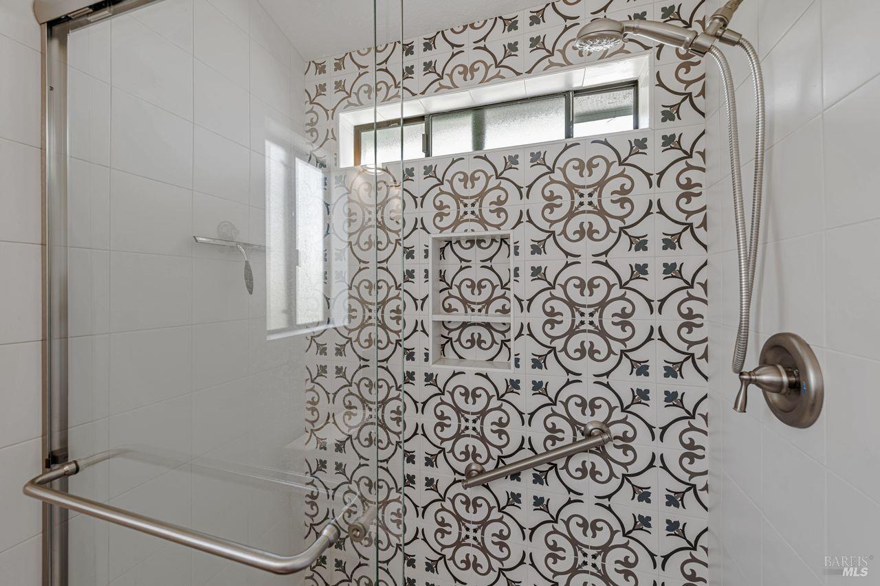 Detail Gallery Image 5 of 52 For 1955 Pinercrest Dr 227, Sonoma,  CA 95403 - 2 Beds | 2 Baths