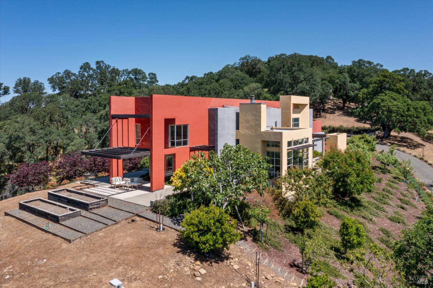 Detail Gallery Image 10 of 54 For 48 Longhorn Ridge Rd, Napa,  CA 94558 - 3 Beds | 3/1 Baths