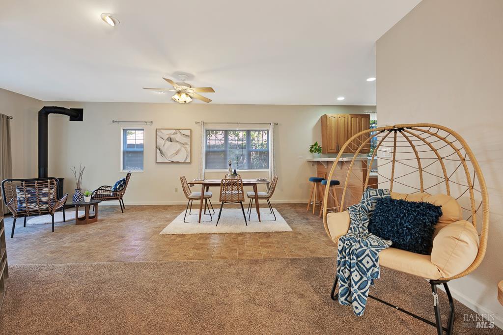 Detail Gallery Image 5 of 44 For 1237 Humboldt St, Santa Rosa,  CA 95404 - 3 Beds | 3/1 Baths