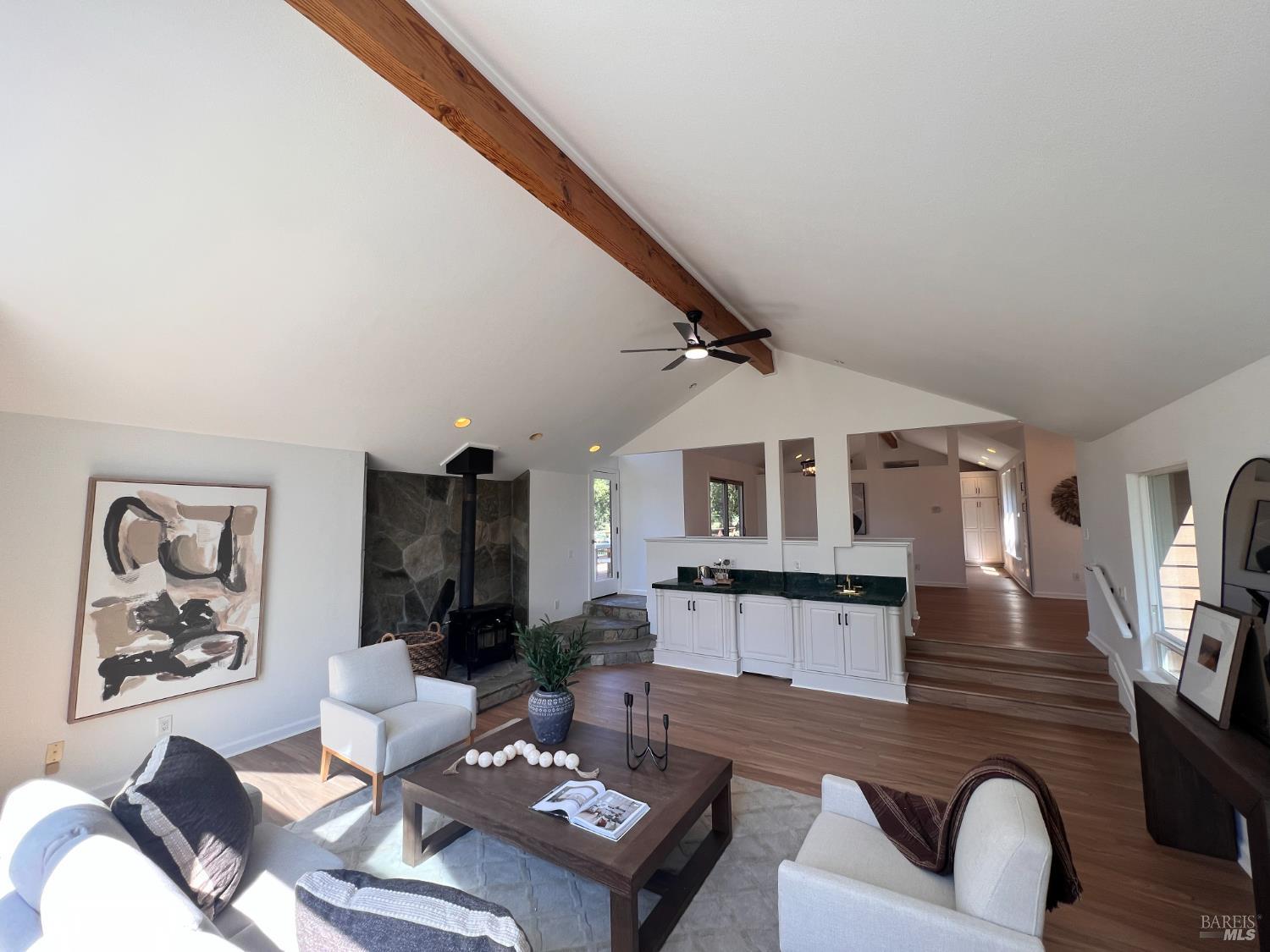 Detail Gallery Image 4 of 33 For 4383 Parker Hill Rd, Santa Rosa,  CA 95404 - 3 Beds | 3 Baths