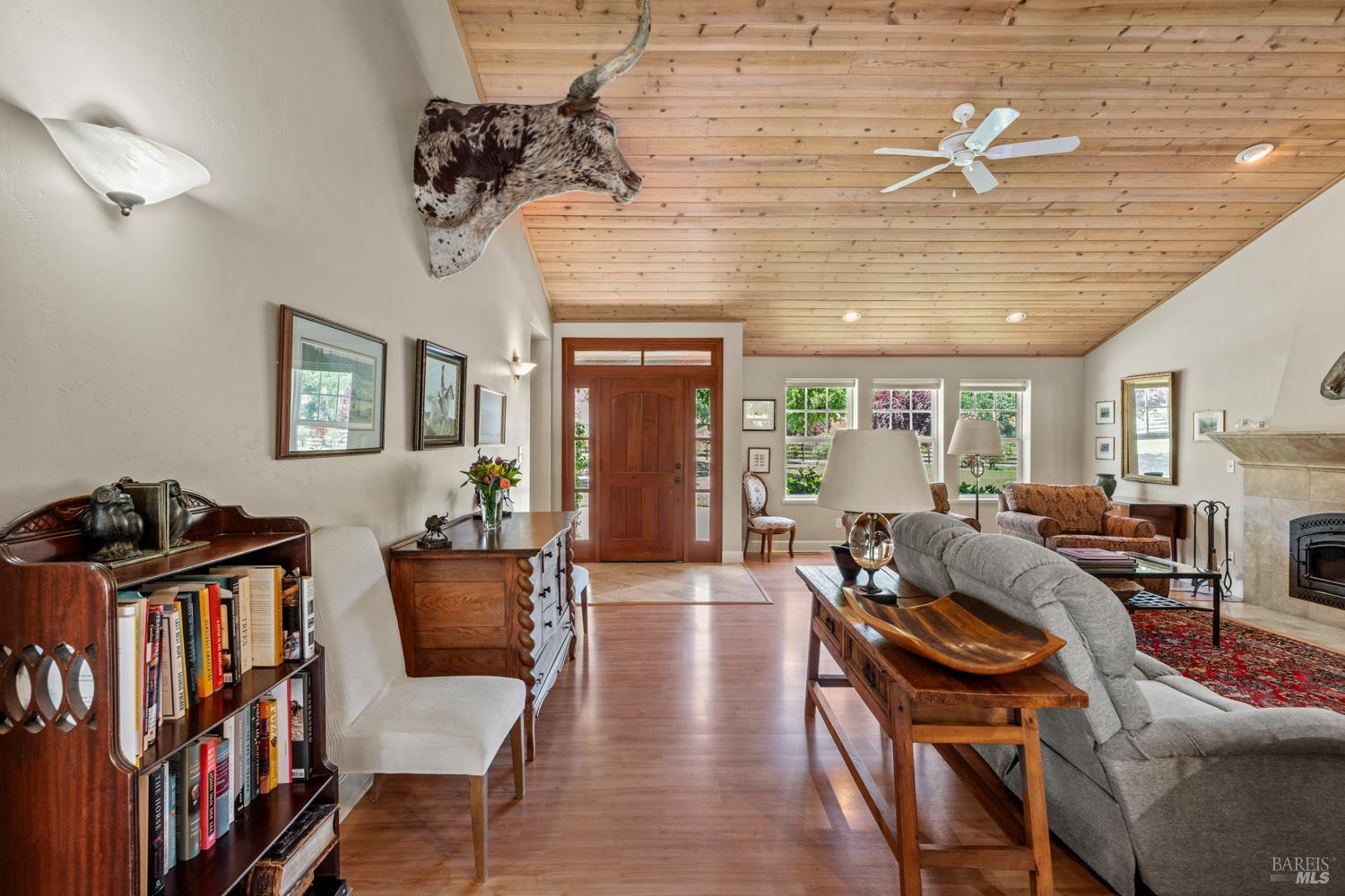 Detail Gallery Image 16 of 50 For 3700 Feliz Creek Rd, Hopland,  CA 95449 - 3 Beds | 3 Baths