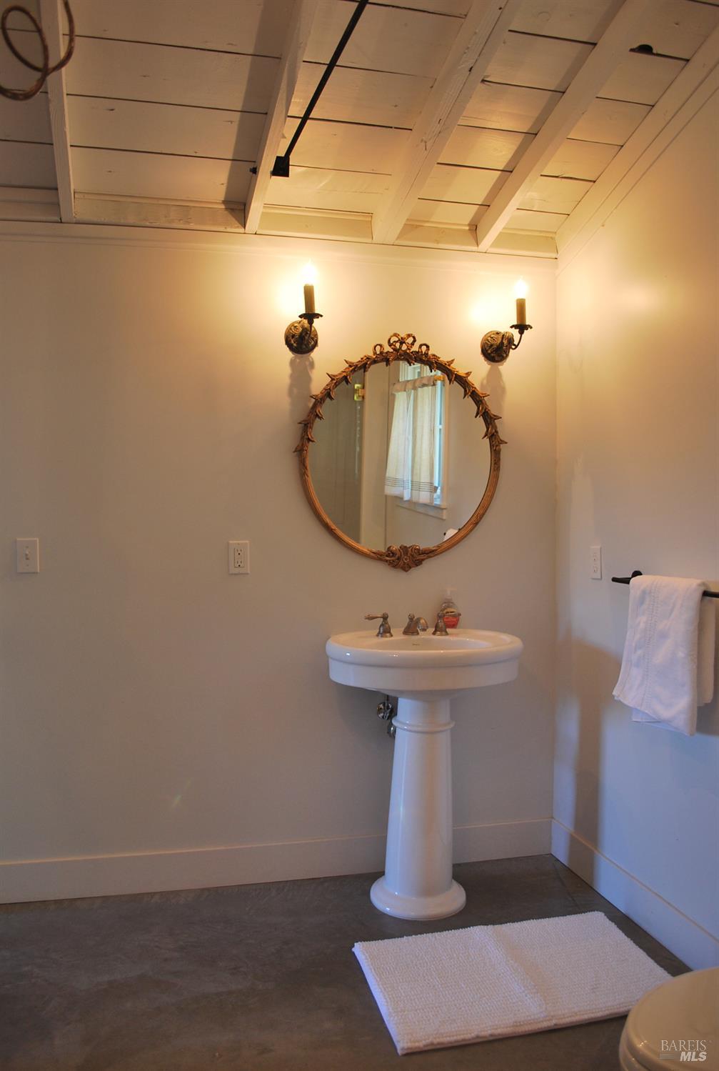 Detail Gallery Image 44 of 50 For 1801 Bodega Ave, Petaluma,  CA 94952 - 5 Beds | 2/1 Baths