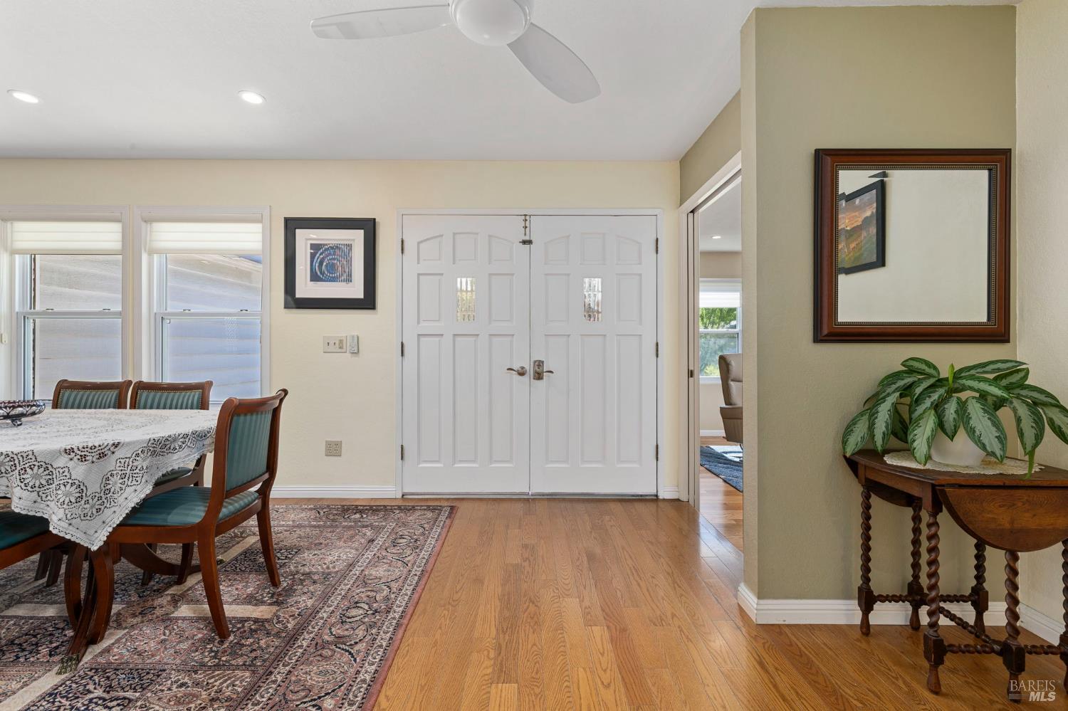 Detail Gallery Image 11 of 52 For 3429 Castlerock Ct, Santa Rosa,  CA 95404 - 4 Beds | 2 Baths