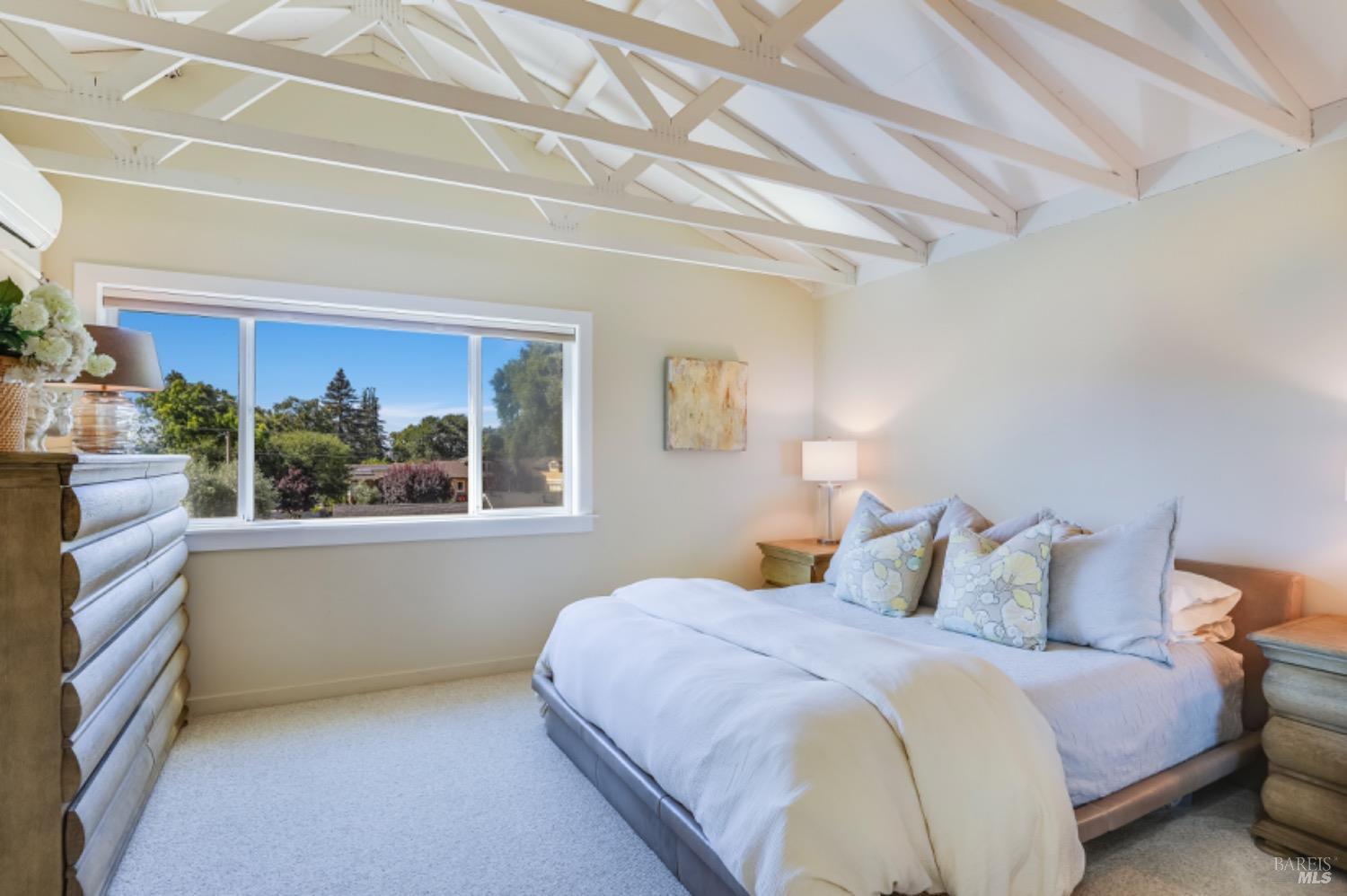 Detail Gallery Image 34 of 70 For 1067 Darms Ln, Napa,  CA 94558 - 5 Beds | 3 Baths