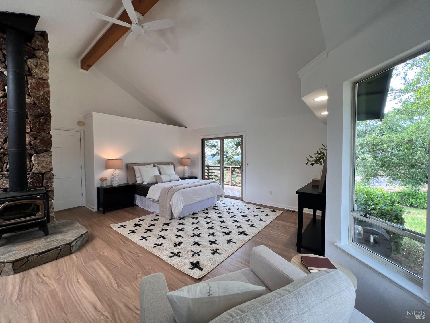 Detail Gallery Image 11 of 33 For 4383 Parker Hill Rd, Santa Rosa,  CA 95404 - 3 Beds | 3 Baths