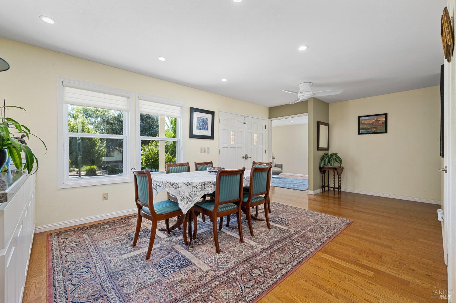 Detail Gallery Image 5 of 52 For 3429 Castlerock Ct, Santa Rosa,  CA 95404 - 4 Beds | 2 Baths