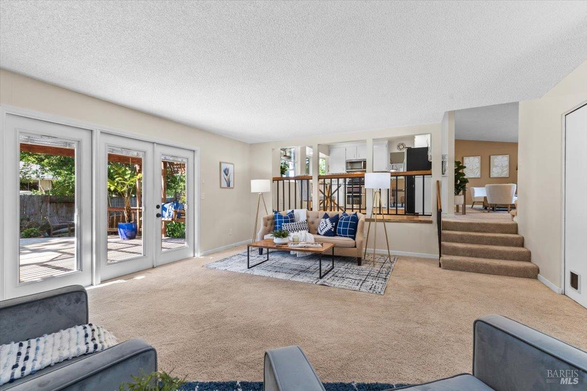 Detail Gallery Image 25 of 56 For 1503 Galaxy Ct, Rohnert Park,  CA 94928 - 4 Beds | 2/1 Baths