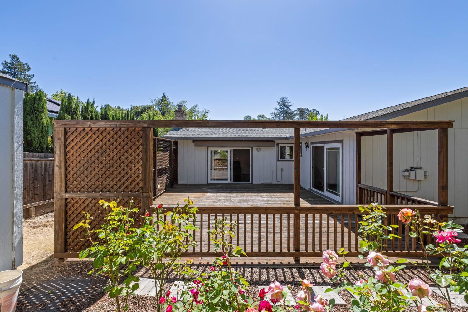 Detail Gallery Image 37 of 52 For 3429 Castlerock Ct, Santa Rosa,  CA 95404 - 4 Beds | 2 Baths