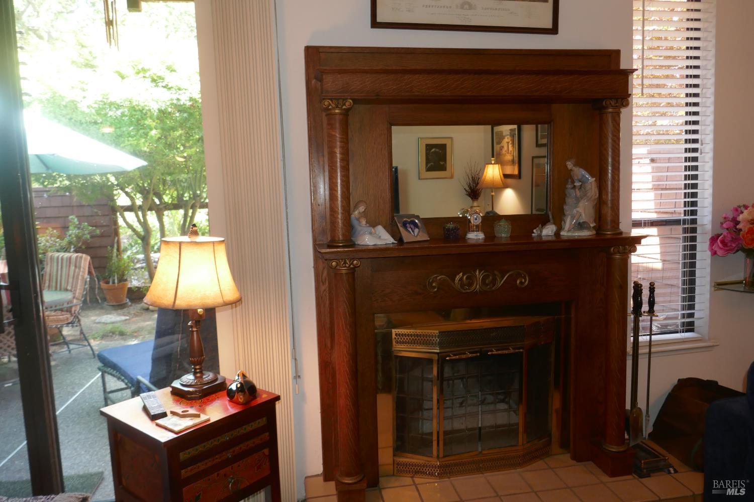 Detail Gallery Image 4 of 23 For 1025 Margaret Ct, Novato,  CA 94949 - 3 Beds | 2/1 Baths
