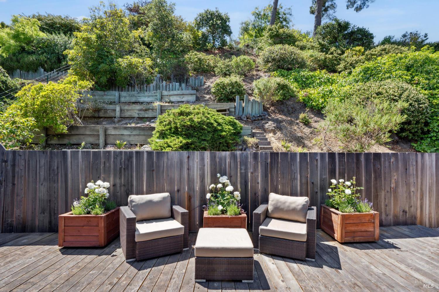Detail Gallery Image 22 of 28 For 308 E Strawberry Dr, Mill Valley,  CA 94941 - 3 Beds | 2 Baths