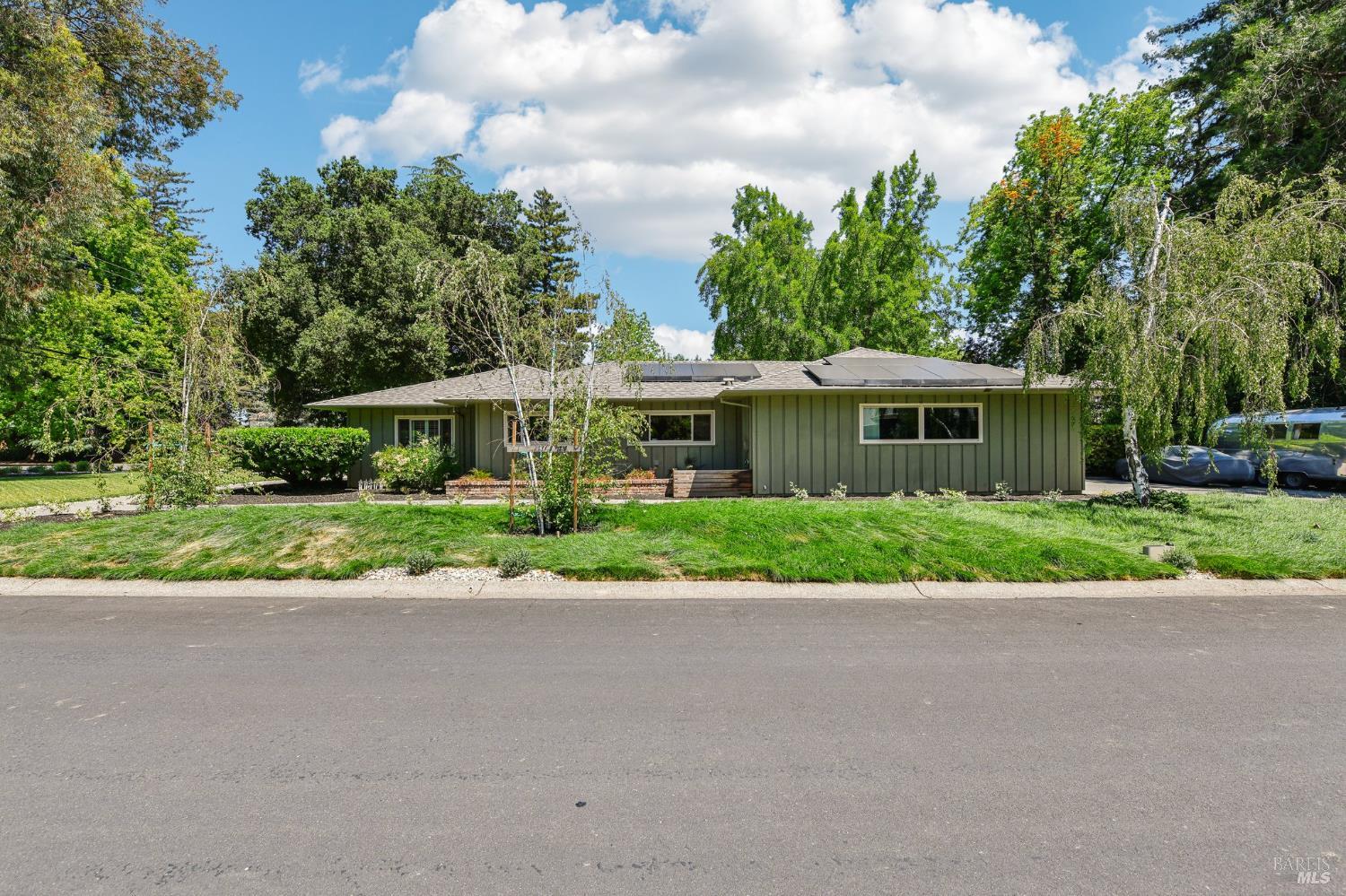 Detail Gallery Image 3 of 70 For 349 Buck Ave, Vacaville,  CA 95688 - 3 Beds | 2/1 Baths