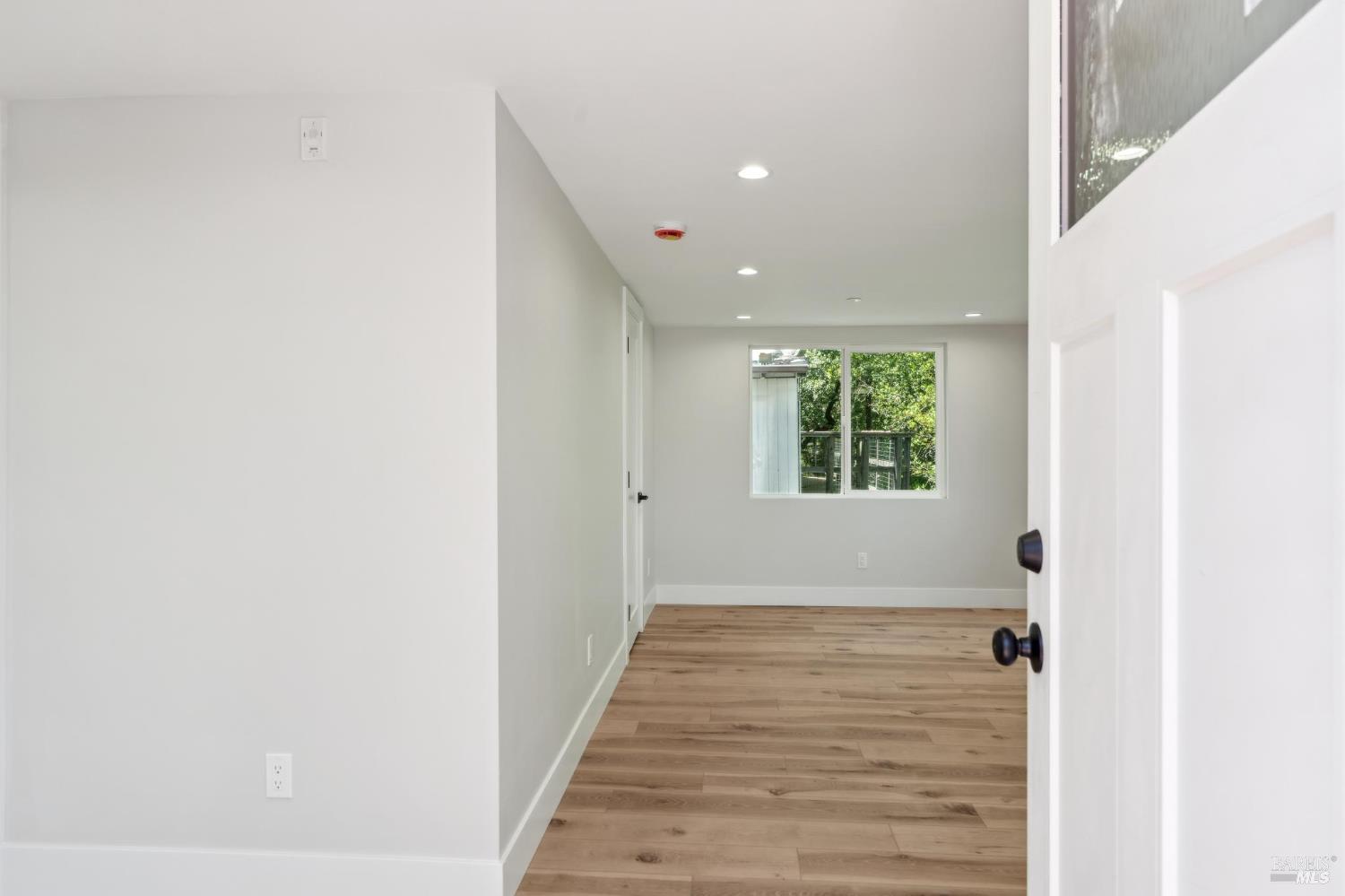 Detail Gallery Image 45 of 56 For 745 Redwood Rd, San Anselmo,  CA 94960 - 4 Beds | 3/1 Baths