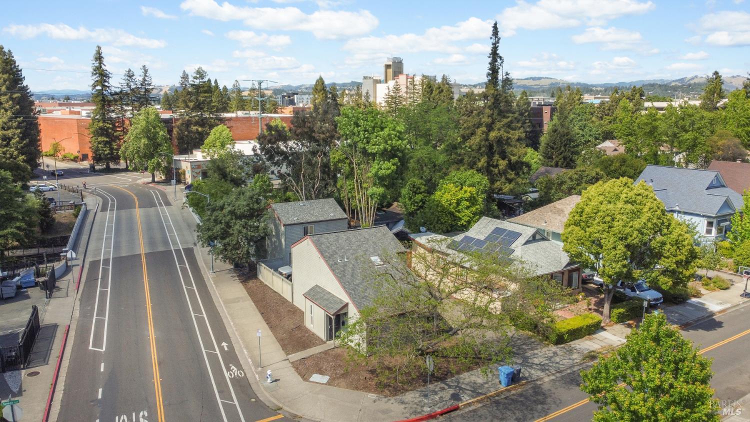 Detail Gallery Image 41 of 46 For 50 S a St, Santa Rosa,  CA 95401 - 6 Beds | 2/2 Baths