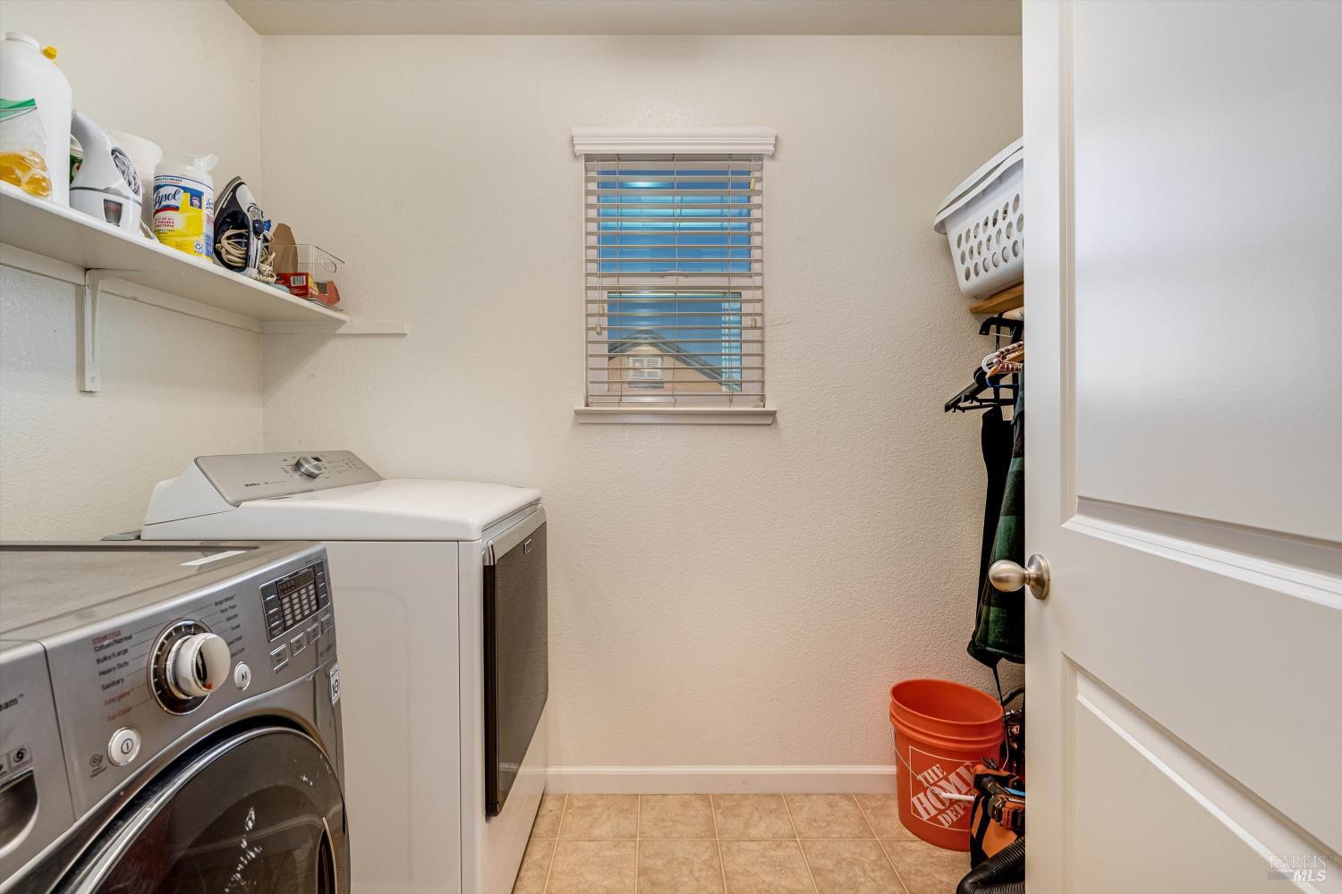 Detail Gallery Image 25 of 31 For 236 Cogburn Way, Vacaville,  CA 95687 - 5 Beds | 2/1 Baths