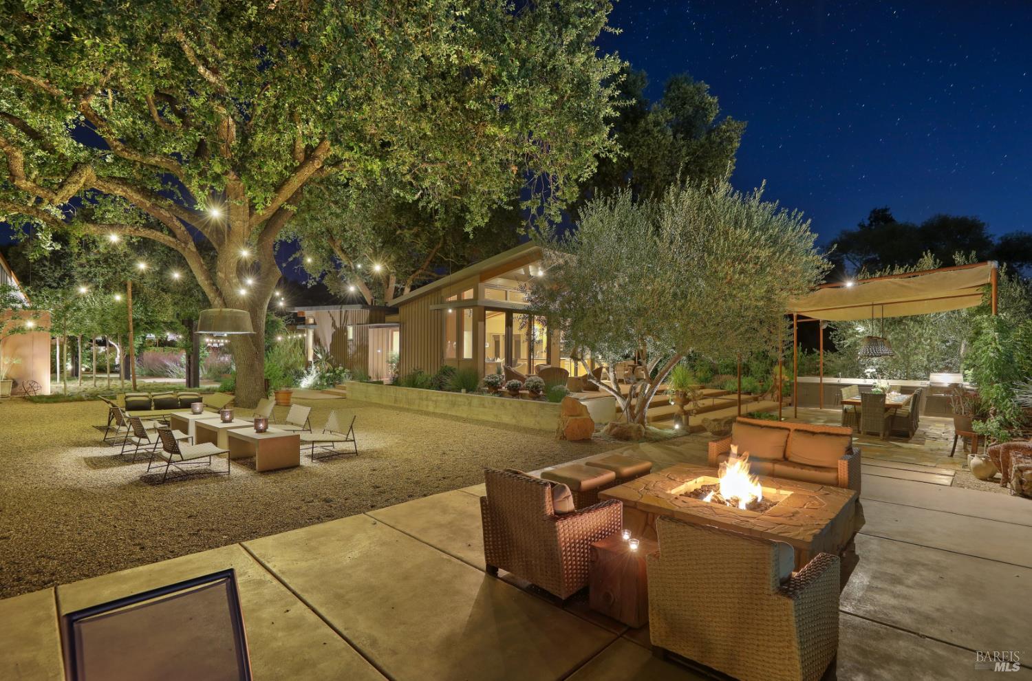 Detail Gallery Image 64 of 70 For 1067 Darms Ln, Napa,  CA 94558 - 5 Beds | 3 Baths