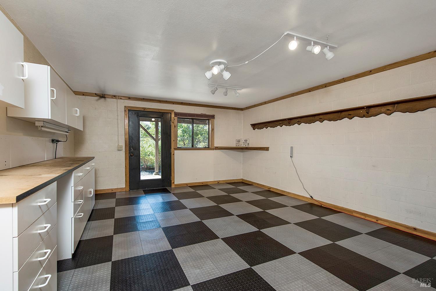 Detail Gallery Image 24 of 36 For 1524 Martin St, Lakeport,  CA 95453 - 4 Beds | 3 Baths