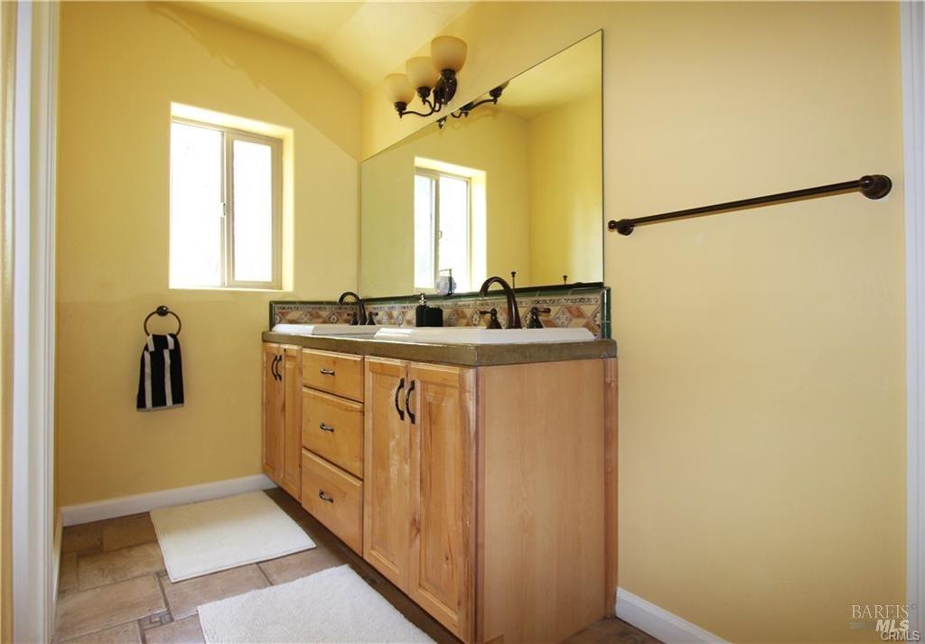 Detail Gallery Image 25 of 60 For 7497 Harrington Flat Rd, Kelseyville,  CA 95451 - 5 Beds | 3 Baths