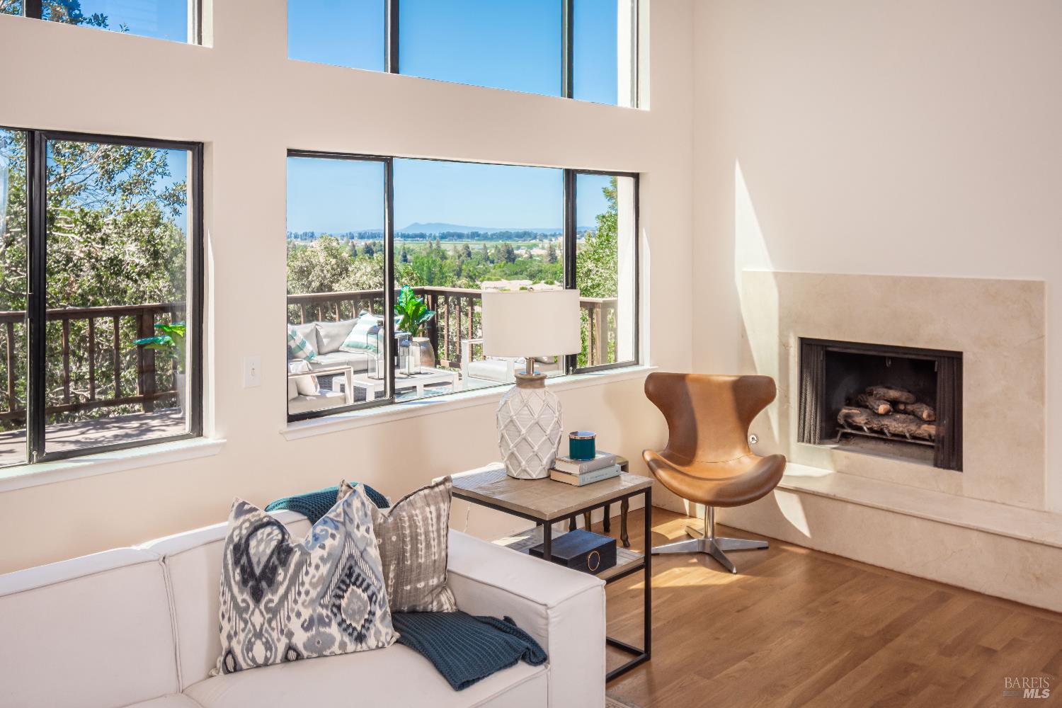 Detail Gallery Image 17 of 79 For 1043 La Quinta Ct, Napa,  CA 94559 - 4 Beds | 3/1 Baths