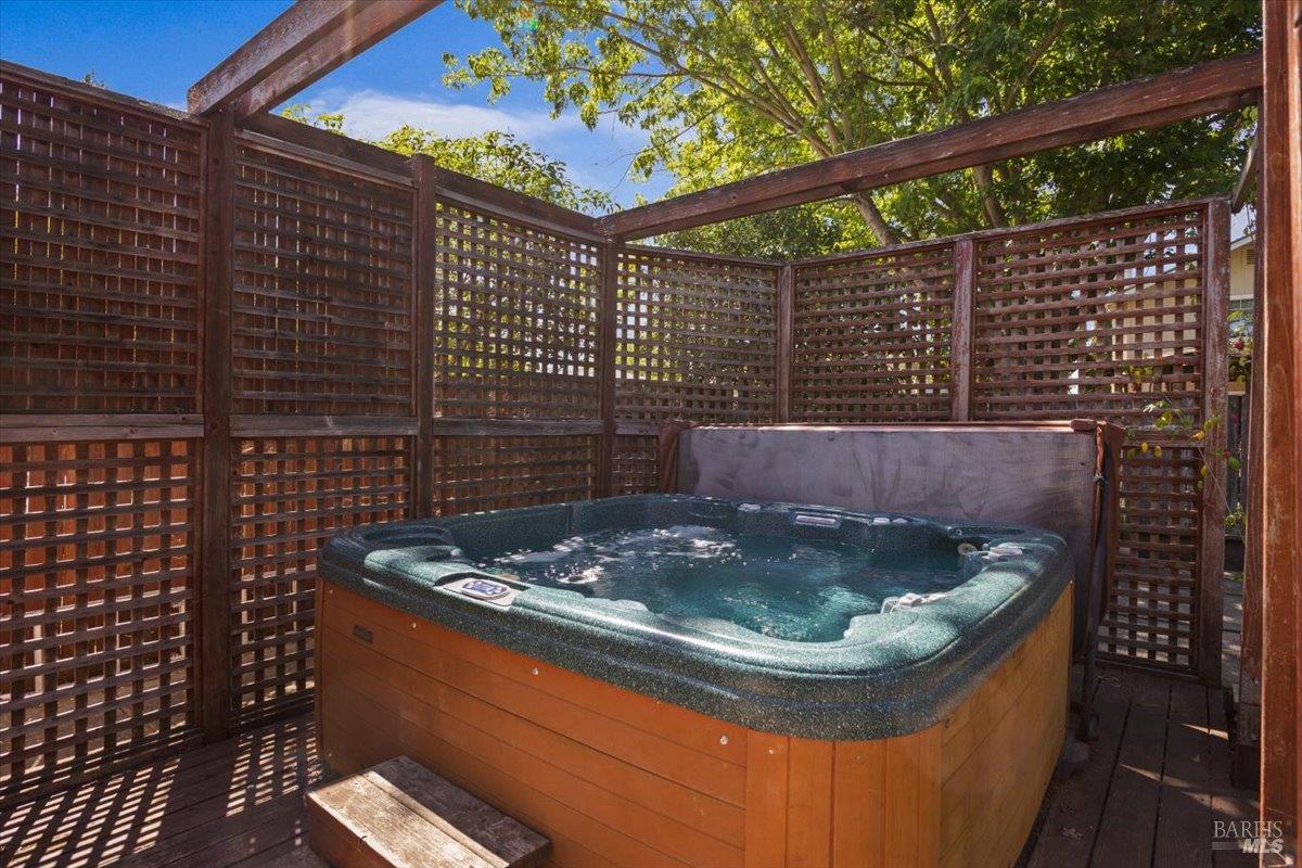 Detail Gallery Image 41 of 56 For 1503 Galaxy Ct, Rohnert Park,  CA 94928 - 4 Beds | 2/1 Baths