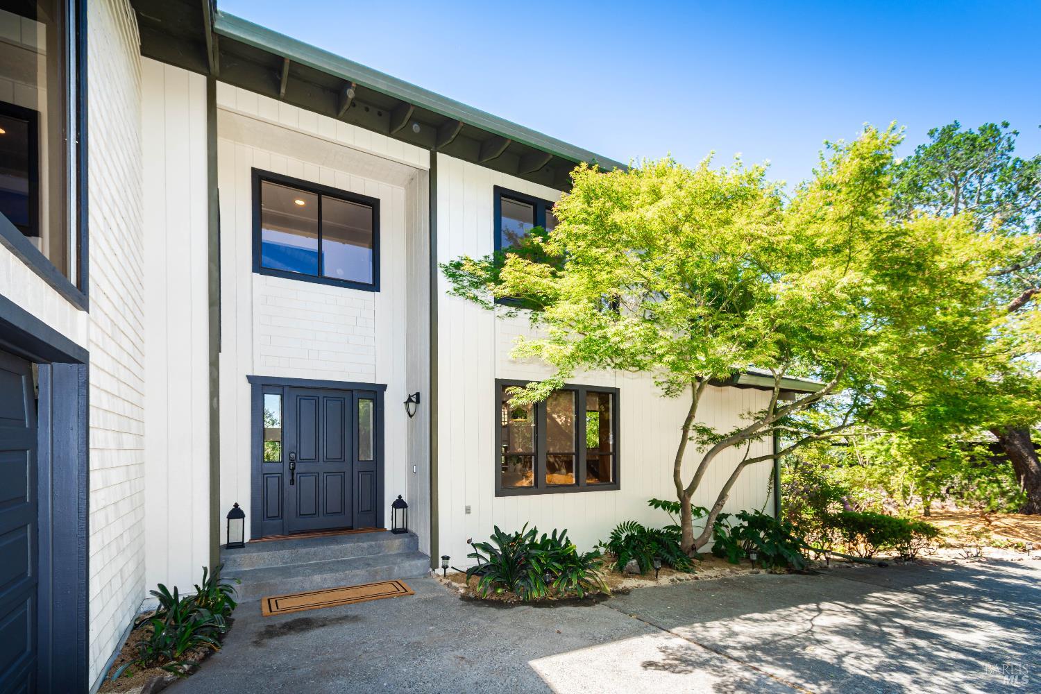 Detail Gallery Image 7 of 79 For 1043 La Quinta Ct, Napa,  CA 94559 - 4 Beds | 3/1 Baths