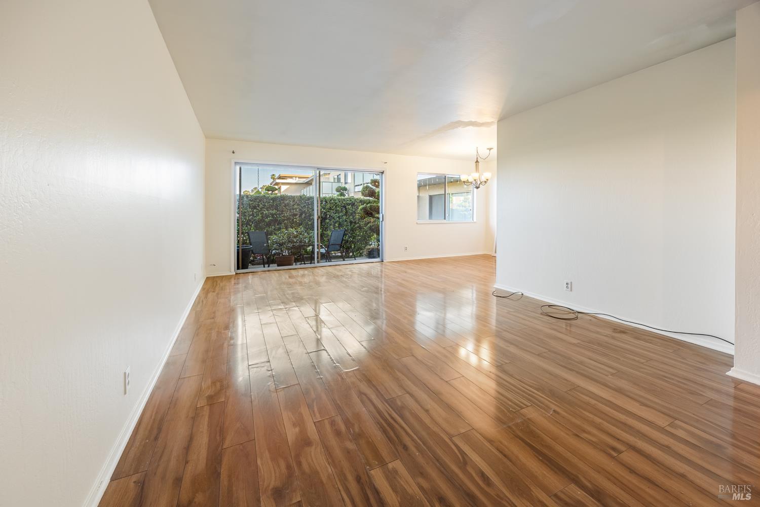 Detail Gallery Image 2 of 16 For 50 Sonoma St #3,  San Rafael,  CA 94901 - 1 Beds | 1 Baths