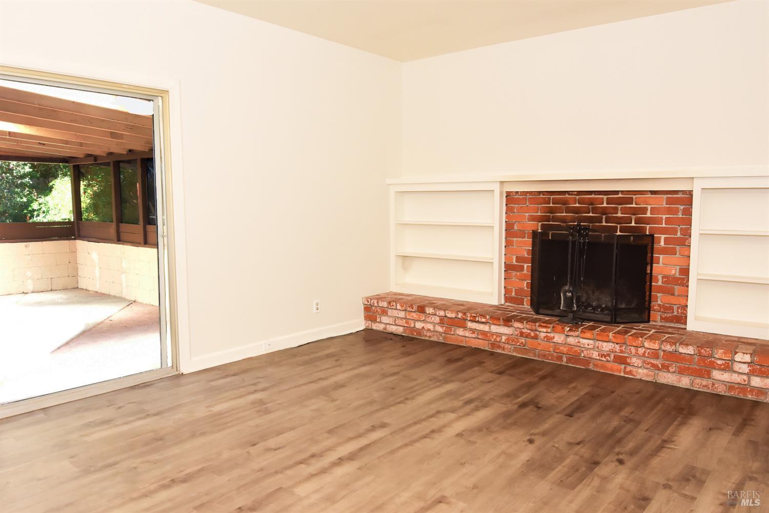 Detail Gallery Image 15 of 28 For 17884 San Carlos Dr, Sonoma,  CA 95476 - 4 Beds | 2 Baths