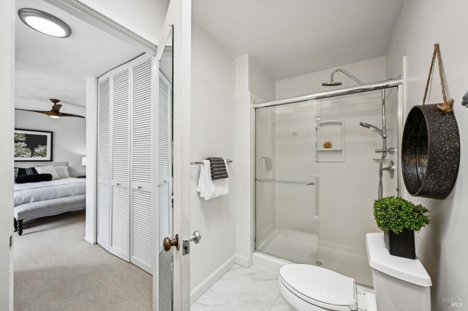 Detail Gallery Image 39 of 54 For 239 Knollwood Dr, San Rafael,  CA 94901 - 2 Beds | 2/1 Baths