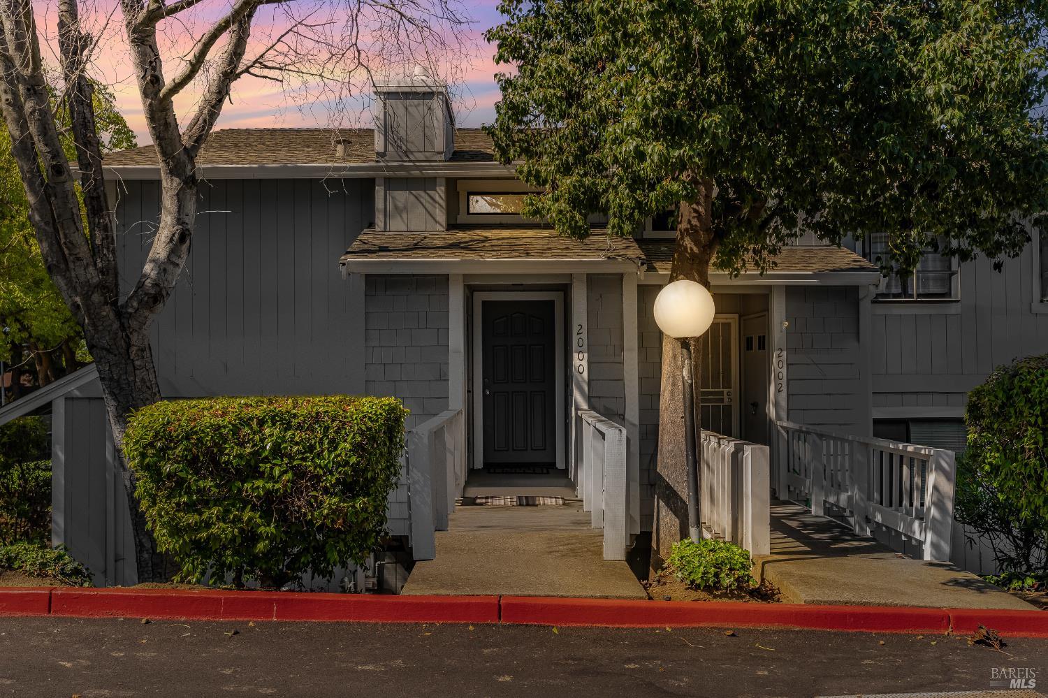Detail Gallery Image 31 of 33 For 2000 Clearview Cir, Benicia,  CA 94510 - 3 Beds | 2/1 Baths