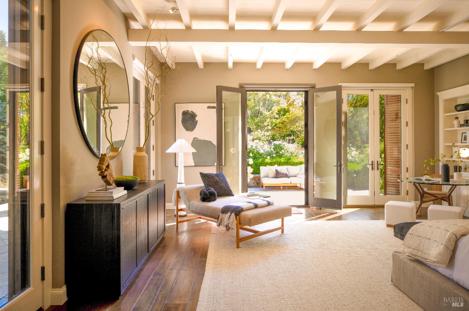 Detail Gallery Image 30 of 96 For 4030 Old Barn Rd, Healdsburg,  CA 95448 - 4 Beds | 5/1 Baths
