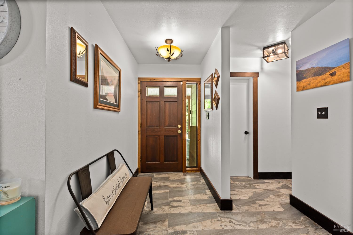 Detail Gallery Image 10 of 32 For 1 Mosswood Cir, Cazadero,  CA 95421 - 2 Beds | 2 Baths