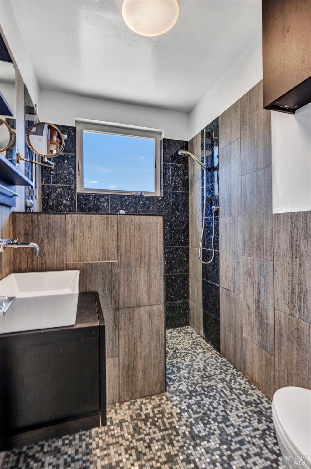 Detail Gallery Image 12 of 26 For 600 Buss Ave, Vallejo,  CA 94591 - 2 Beds | 1 Baths