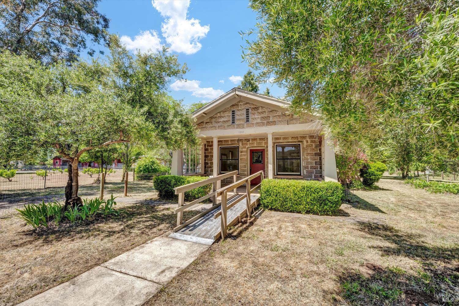 Detail Gallery Image 24 of 28 For 21345 Bush St, Middletown,  CA 95461 - 2 Beds | 1 Baths