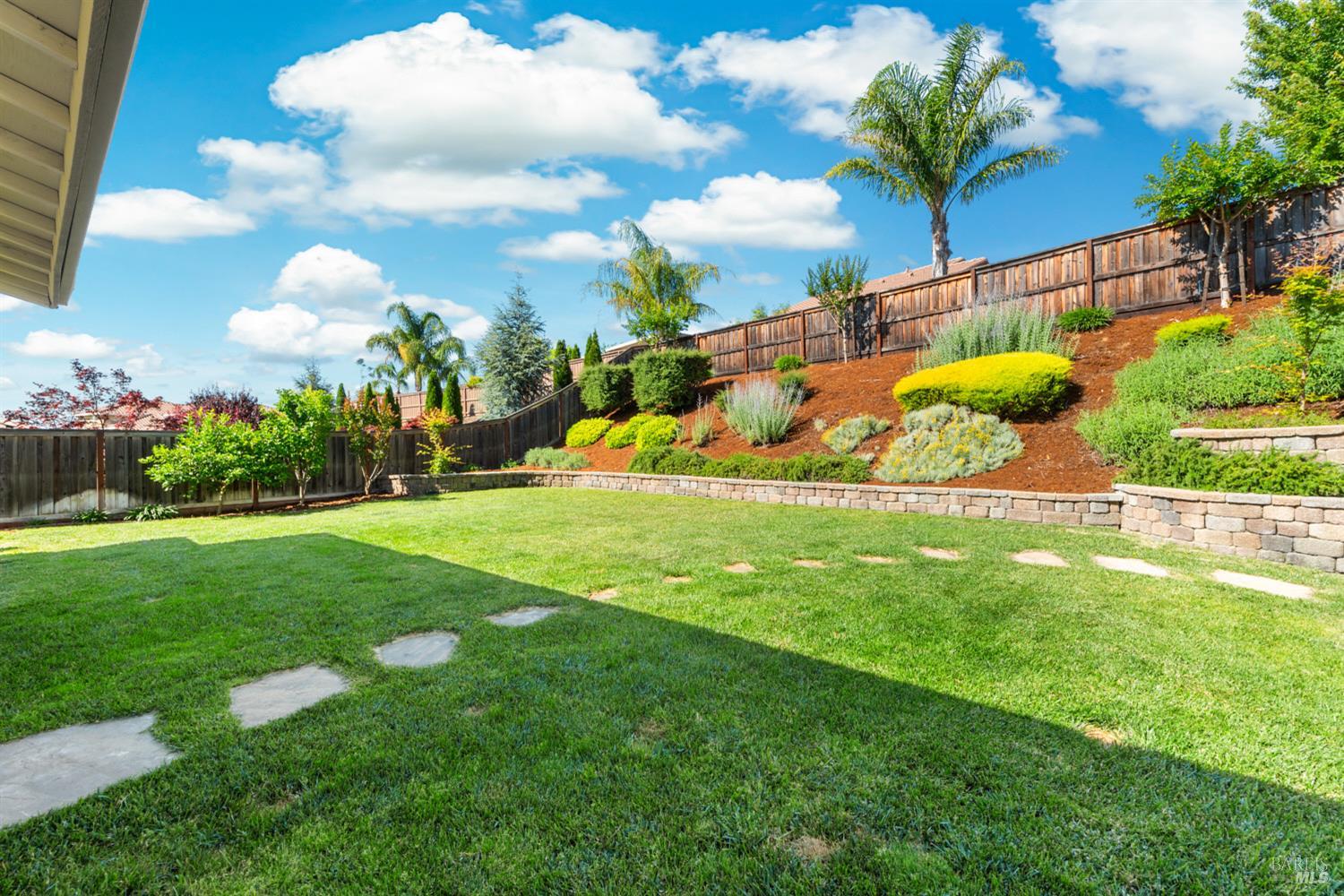 Detail Gallery Image 59 of 66 For 4012 Jade Crest Hill Way, Vacaville,  CA 95688 - 6 Beds | 4/1 Baths