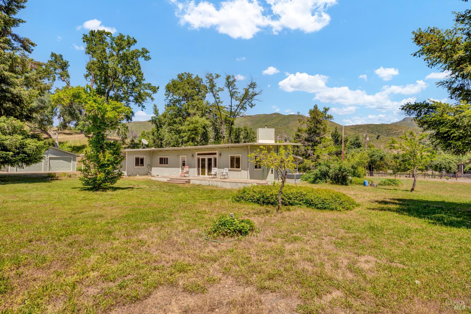 Detail Gallery Image 28 of 38 For 12255 Elk Mountain Rd, Upper Lake,  CA 95485 - 3 Beds | 2 Baths