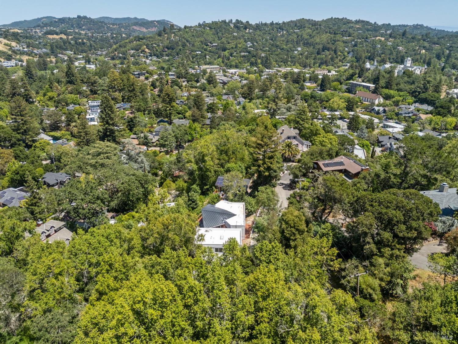Detail Gallery Image 52 of 56 For 745 Redwood Rd, San Anselmo,  CA 94960 - 4 Beds | 3/1 Baths
