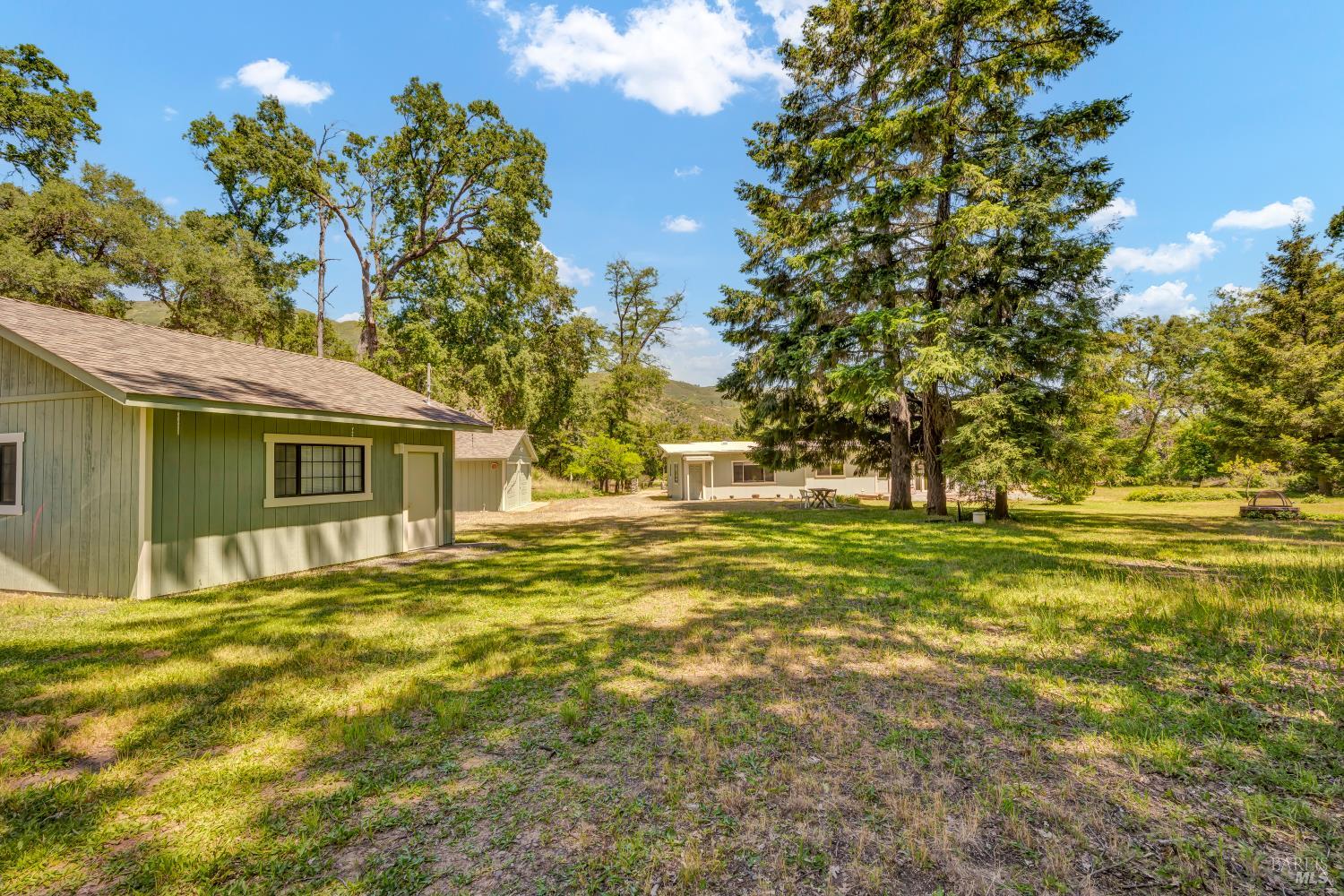 Detail Gallery Image 33 of 38 For 12255 Elk Mountain Rd, Upper Lake,  CA 95485 - 3 Beds | 2 Baths