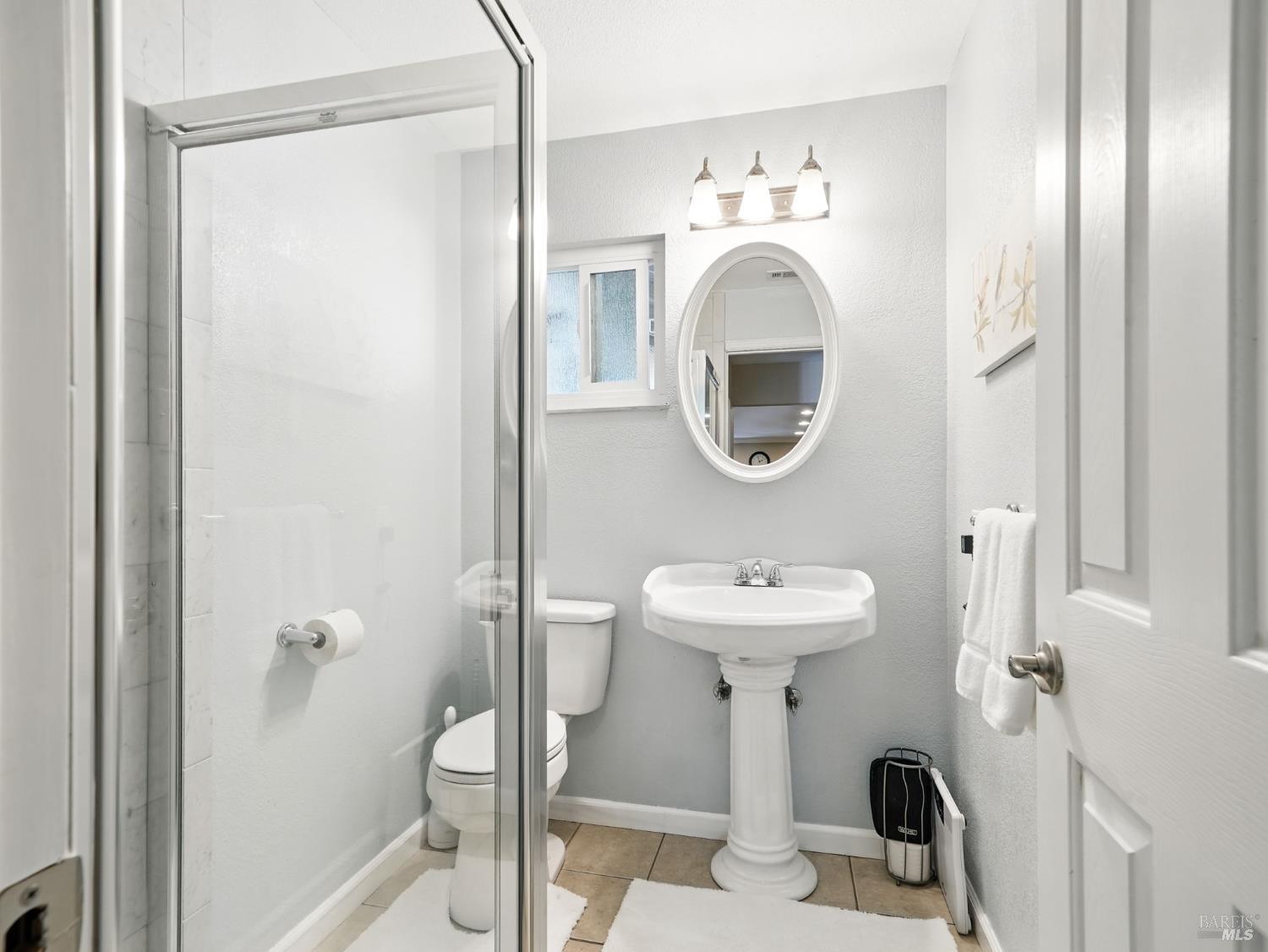 Detail Gallery Image 32 of 52 For 1233 Lincoln St, Fairfield,  CA 94533 - 4 Beds | 3 Baths