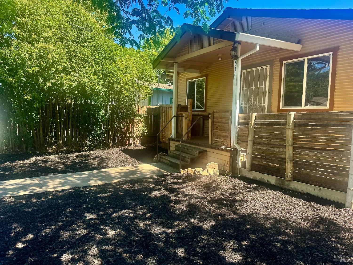 Detail Gallery Image 2 of 23 For 514 Earle St, Santa Rosa,  CA 95404 - 3 Beds | 2 Baths