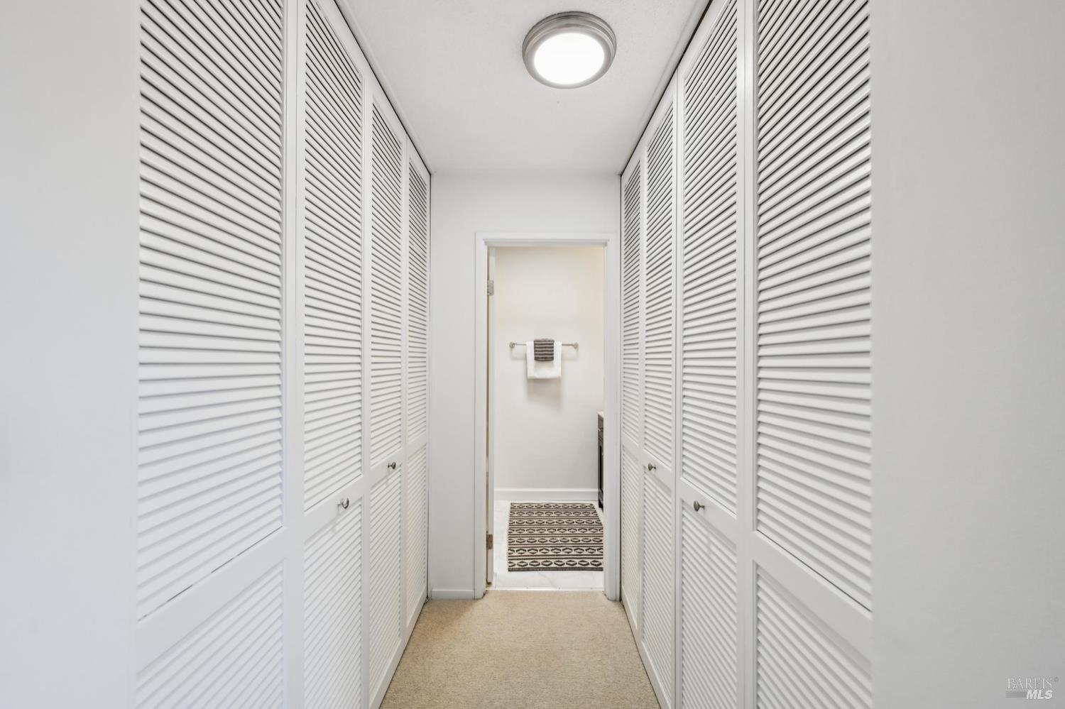 Detail Gallery Image 37 of 54 For 239 Knollwood Dr, San Rafael,  CA 94901 - 2 Beds | 2/1 Baths