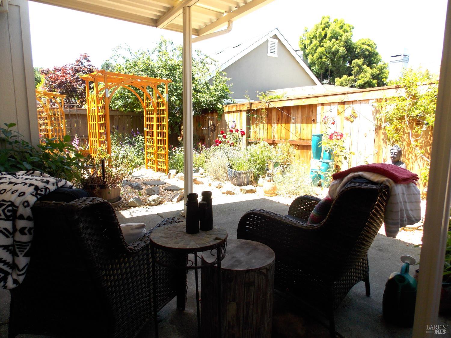Detail Gallery Image 26 of 36 For 834 Glen Miller Dr, Windsor,  CA 95492 - 2 Beds | 2 Baths