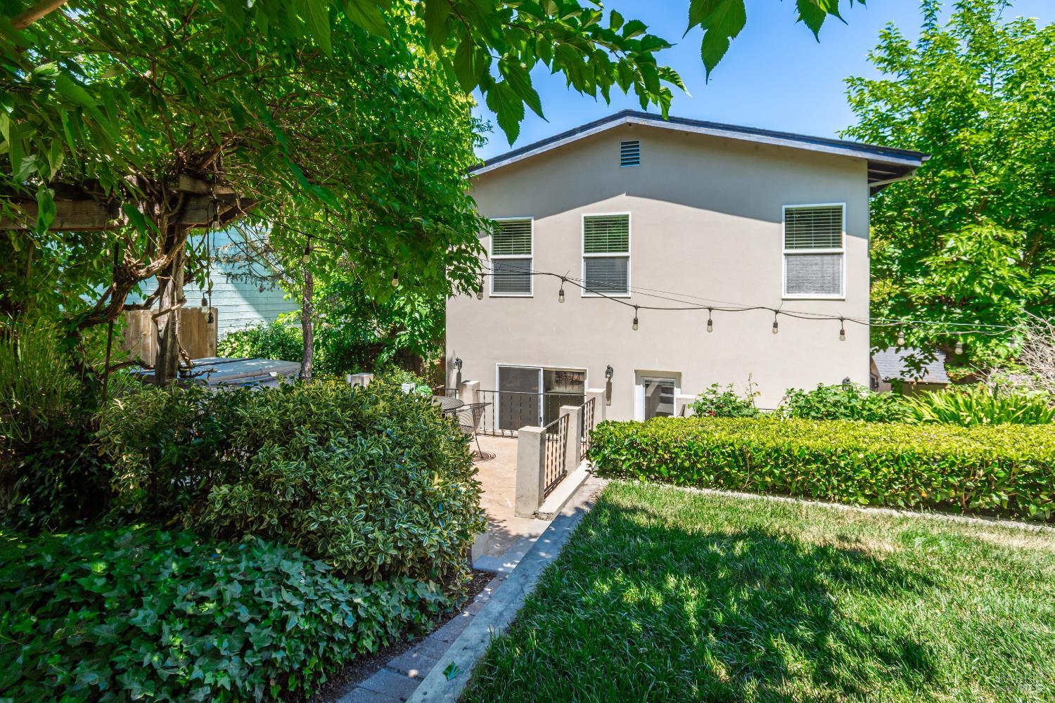 Detail Gallery Image 45 of 53 For 225 Berna Ave, Napa,  CA 94559 - 3 Beds | 2/1 Baths