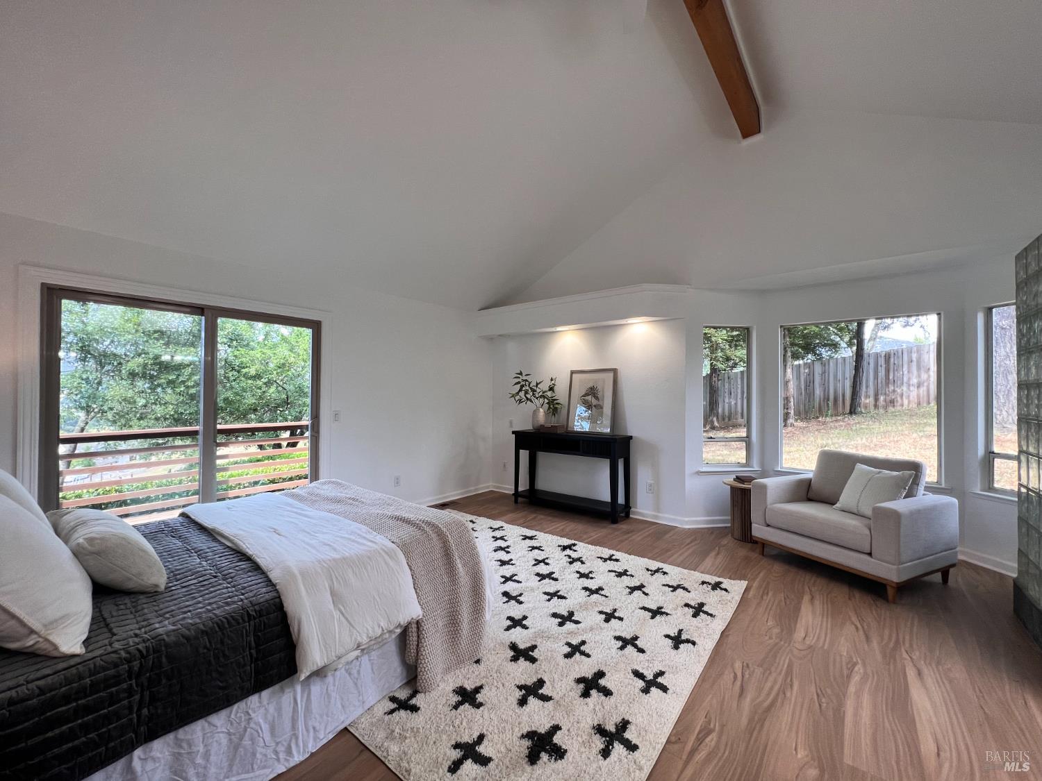 Detail Gallery Image 10 of 33 For 4383 Parker Hill Rd, Santa Rosa,  CA 95404 - 3 Beds | 3 Baths
