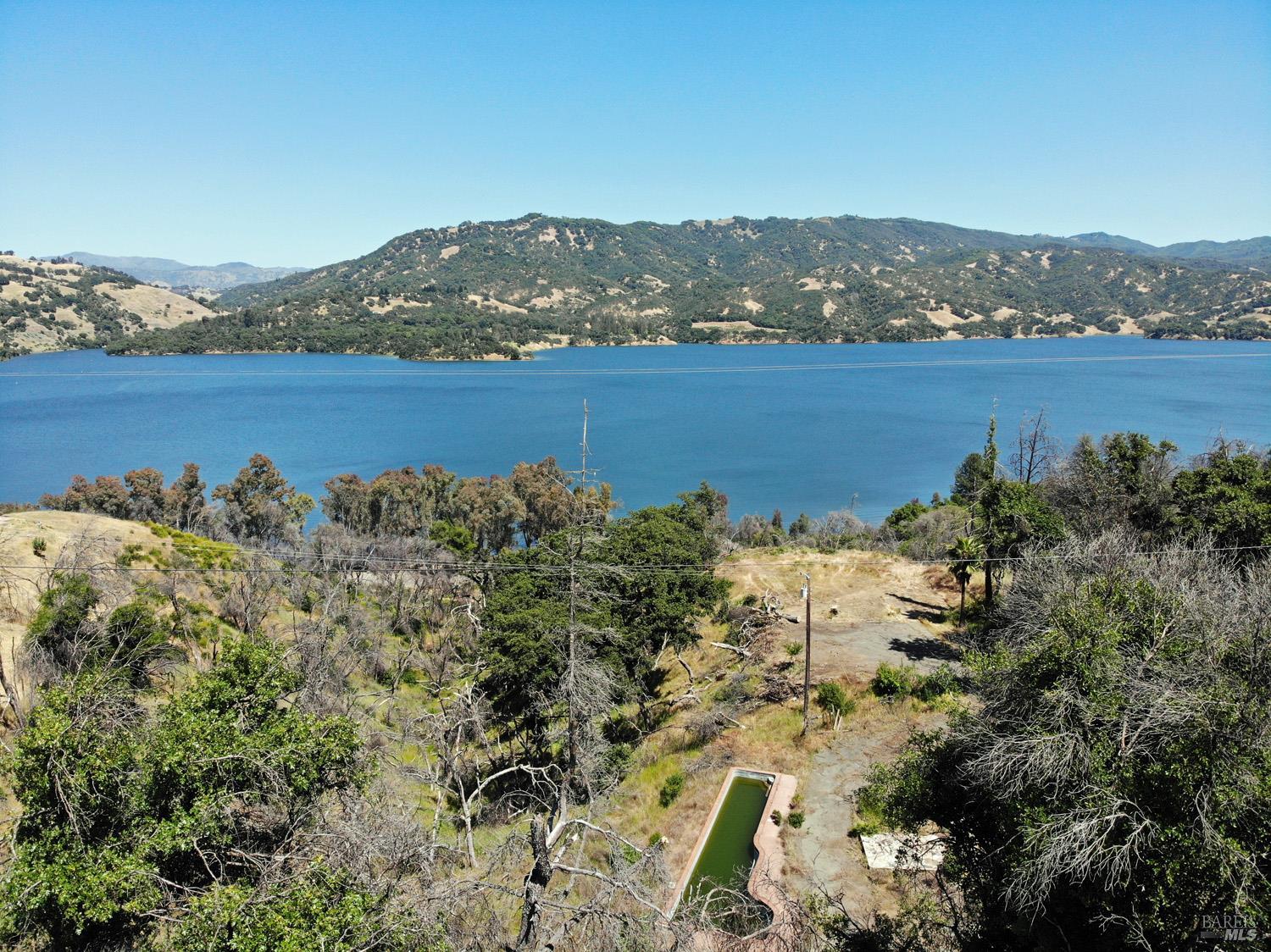 Detail Gallery Image 1 of 14 For 5875 Lake Ridge Dr, Ukiah,  CA 95482 - – Beds | – Baths